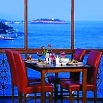 Korumar Deluxe Θέρετρο Κουσάντασι