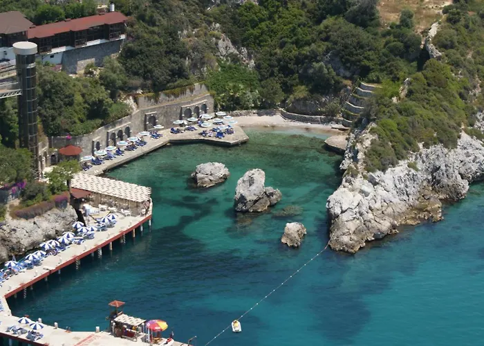 Üdülőközpont Korumar Deluxe Kusadası