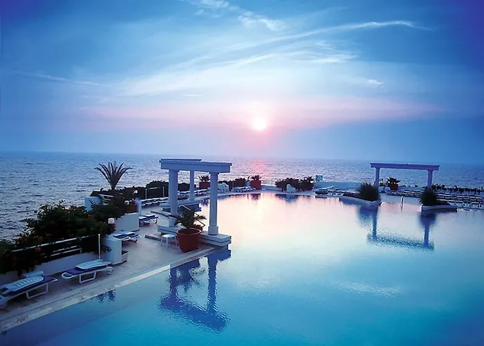 Korumar Deluxe Resort